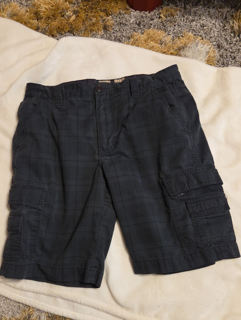 RedHead Men's Dark Charcoal Plaid Cargo Shorts